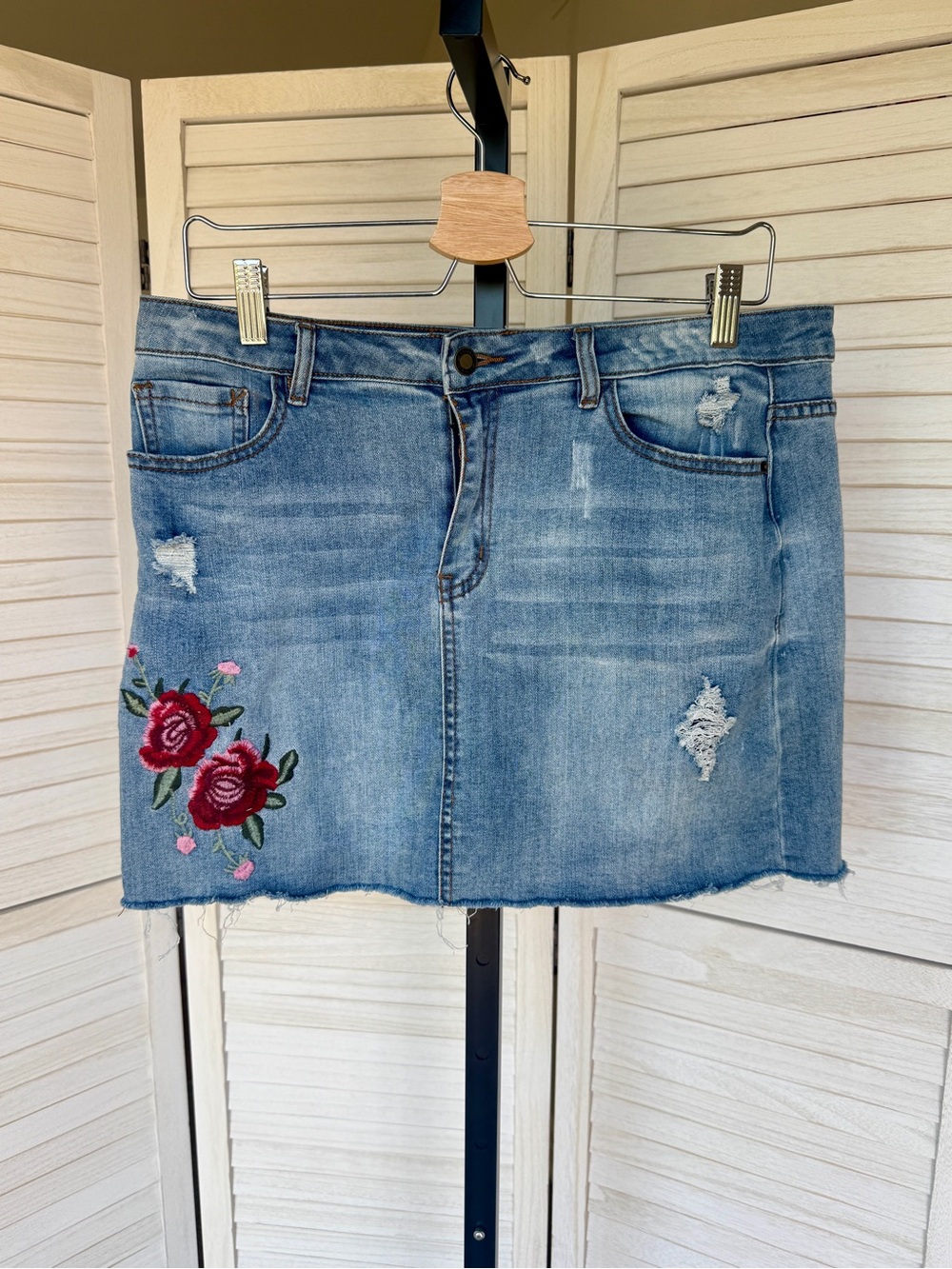 Angel Kiss Y2K Blue Denim Mini Skirt with Red Rose Embroidery Sz XL